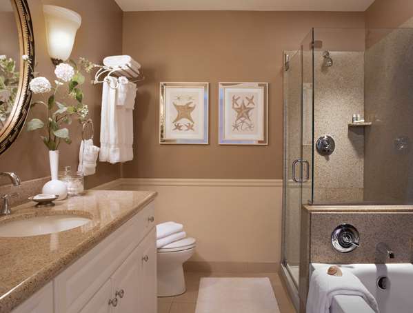 Suite - Portland Harbor Hotel