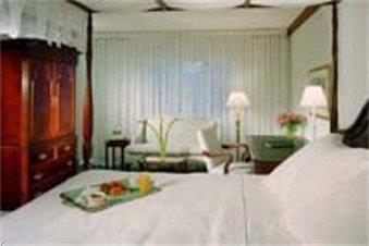  - Avon Old Farms Hotel