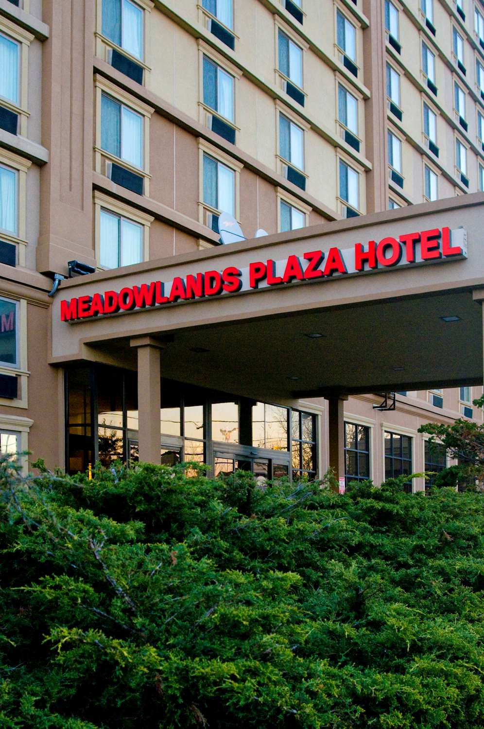 Meadowlands Plaza Hotel Secaucus, NJ See Discounts