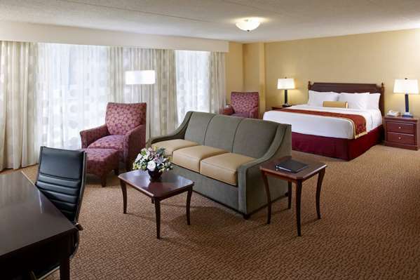 Suite - Clinton Inn Hotel Tenafly
