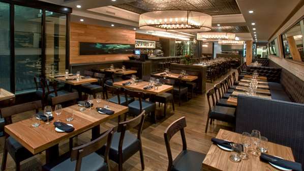 Restaurant - Manoir Victoria Hotel Quebec City