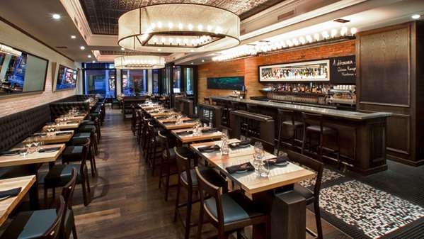 Restaurant - Manoir Victoria Hotel Quebec City