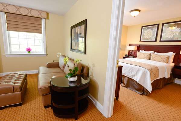 Suite - Nassau Inn Princeton