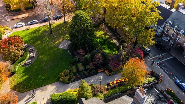 Exterior view - Nassau Inn Princeton