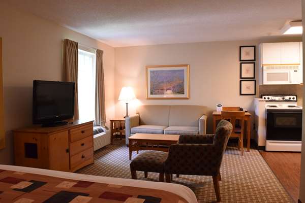 Suite - Cresthill Suites East Syracuse