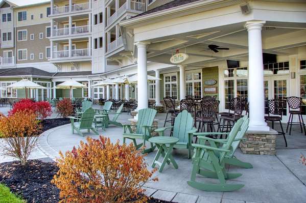 Exterior view - Watkins Glen Harbor Hotel