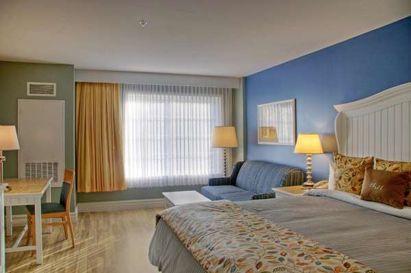  - Watkins Glen Harbor Hotel