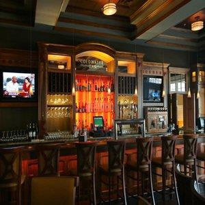 Bar - Watkins Glen Harbor Hotel