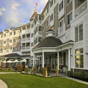 Exterior view - Watkins Glen Harbor Hotel