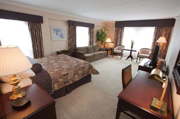  - Fredericton Inn