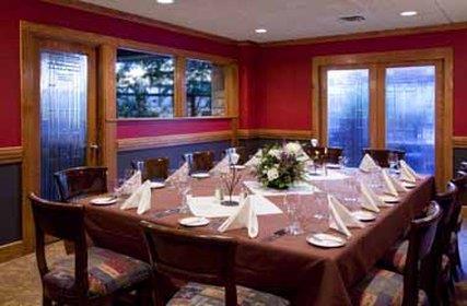 Restaurant - Sawridge Hotel Jasper