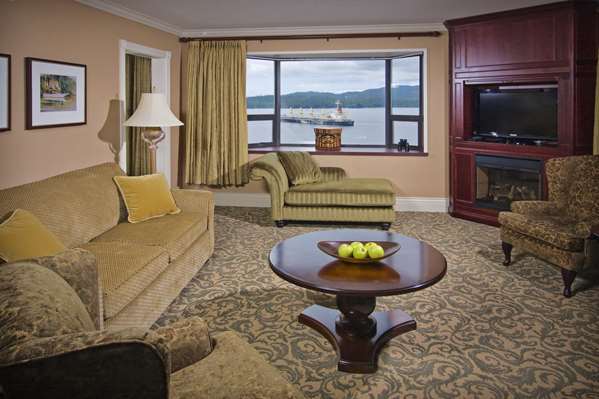  - Crest Hotel Prince Rupert