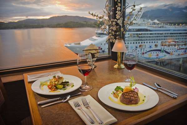 Restaurant - Crest Hotel Prince Rupert