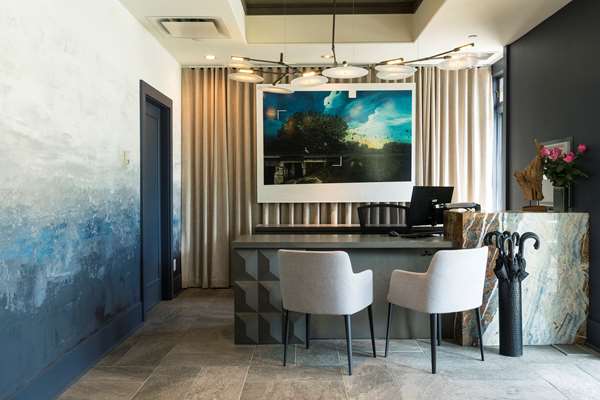  - Hotel Arts Kensington Calgary