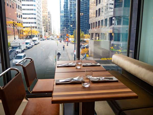 Restaurant - Hotel Le Germain Montreal