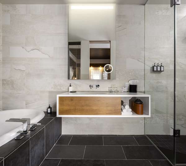  - Le Germain Hotel Toronto