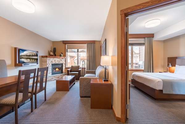 Suite - Falcon Crest Lodge Canmore