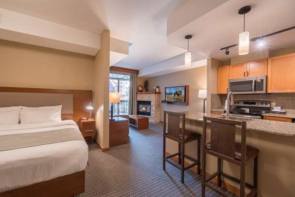 Suite - Falcon Crest Lodge Canmore