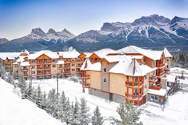 Exterior view - Falcon Crest Lodge Canmore