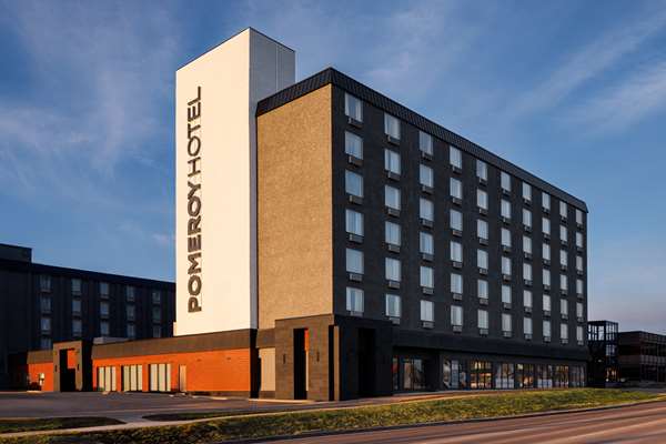 Exterior view - Pomeroy Hotel & Conference Centre Grande Prairie