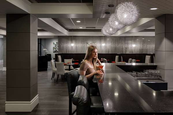 Restaurant - Pomeroy Hotel & Conference Centre Grande Prairie