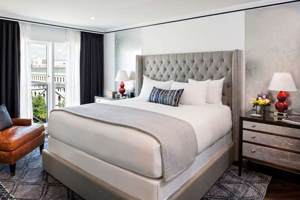 Suite - Phoenix Park Hotel DC