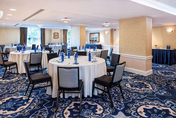  - Phoenix Park Hotel DC