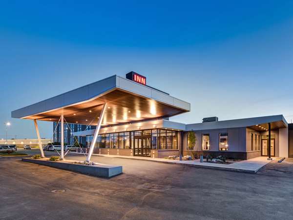 Pool - Heritage Inn Saskatoon