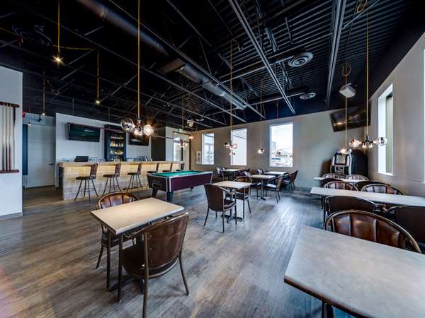 Bar - Heritage Inn Saskatoon