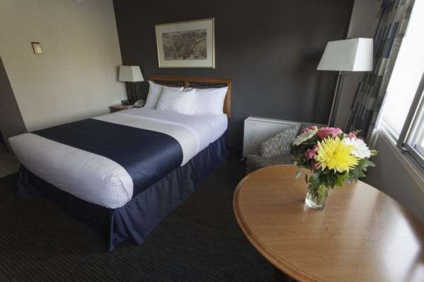  - Parktown Hotel Saskatoon