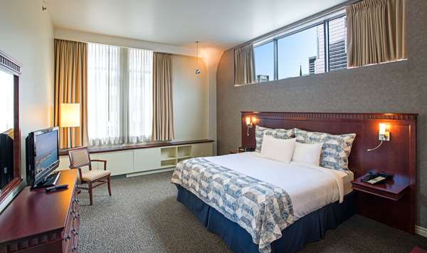 Suite - Le Square Phillips Hotel Montreal