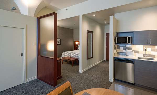 Suite - Le Square Phillips Hotel Montreal