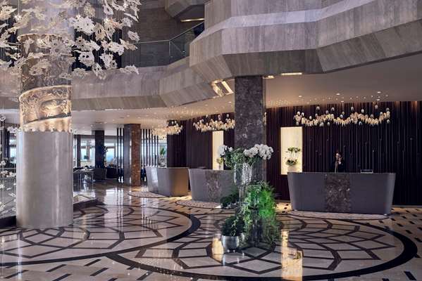 Indoor/Interior,Lobby