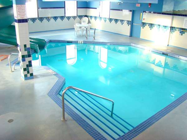 Pool - Service Plus Inn & Suites Grande Prairie
