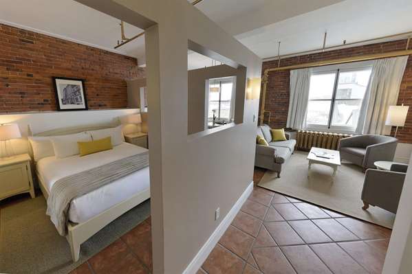 Suite - Auberge St Pierre Hotel Quebec City