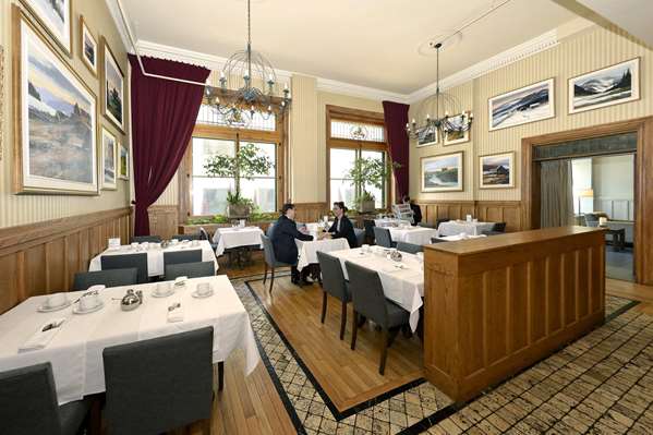 Restaurant - Auberge St Pierre Hotel Quebec City