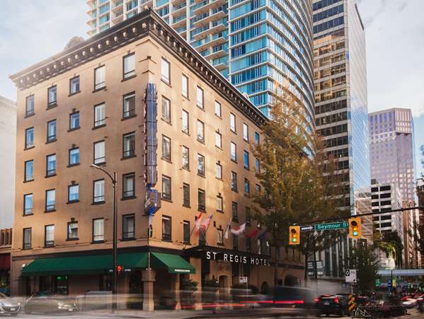 Exterior view - St Regis Hotel Vancouver