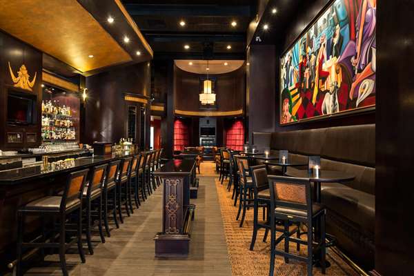 Bar - St Regis Hotel Vancouver