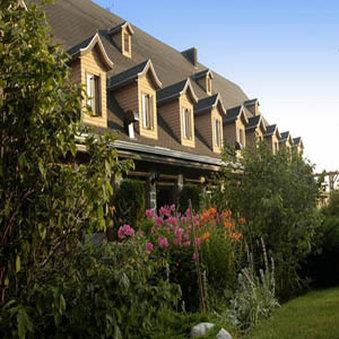Exterior view - Hotel Cap-Aux-Pierres Charlevoix