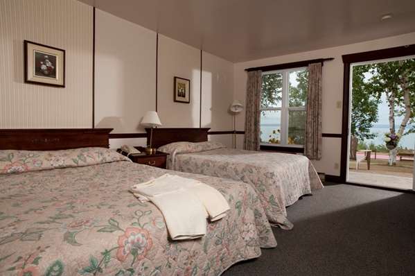  - Hotel Cap-Aux-Pierres Charlevoix