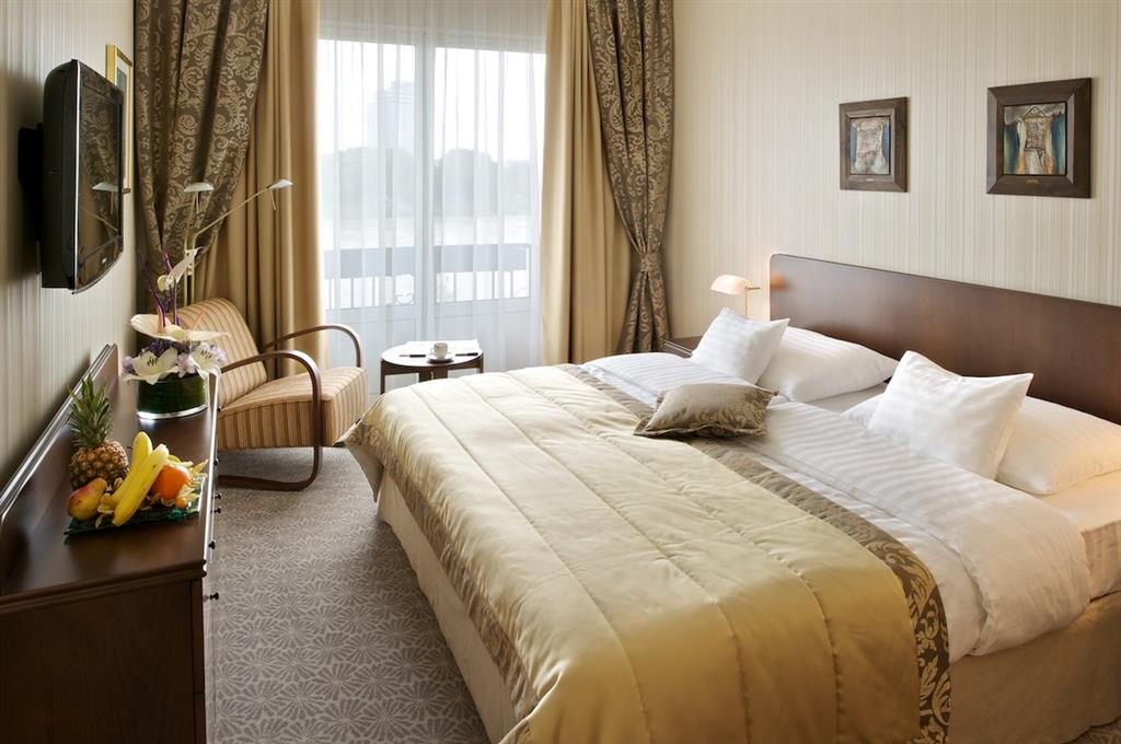 Hotel Devin