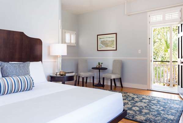 Exterior view - Elliott House Inn Charleston