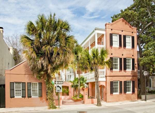 Exterior view - Elliott House Inn Charleston