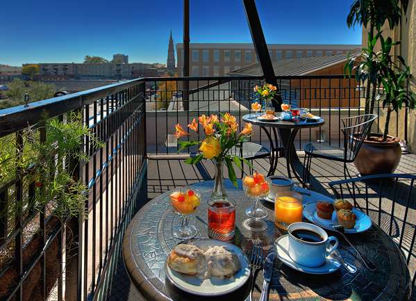 Exterior view - Andrew Pinckney Inn Charleston