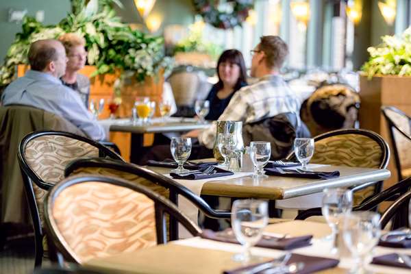 Restaurant - Hotel Blackfoot Calgary