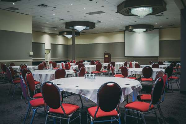  - Hotel Blackfoot Calgary