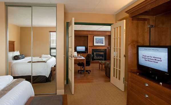 Suite - Temple Gardens Hotel & Spa Moose Jaw