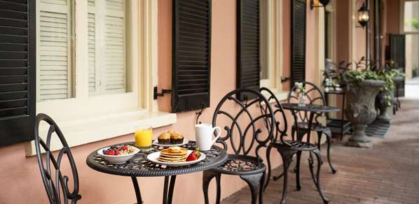 Restaurant - Meeting Street Inn Charleston