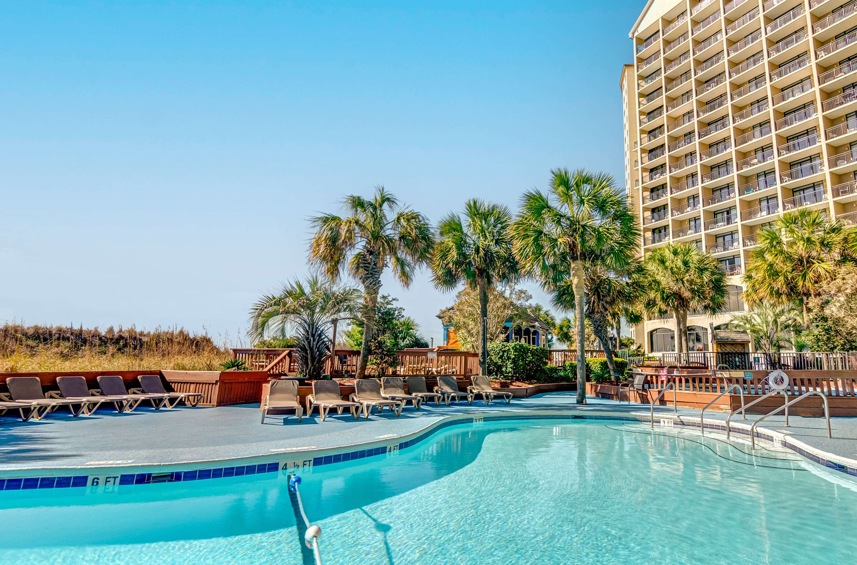 DSC Andmore min | Beach Cove Resort