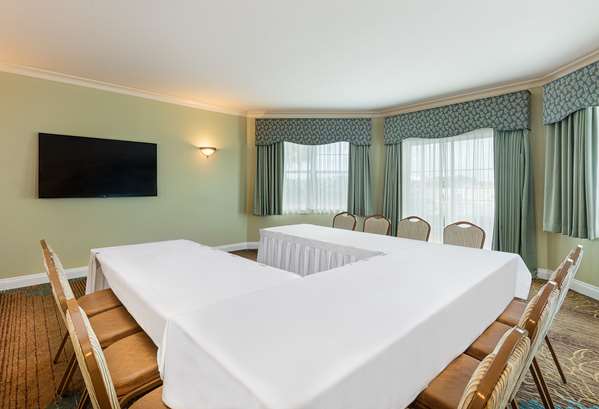  - Waterfront Inn The Villages